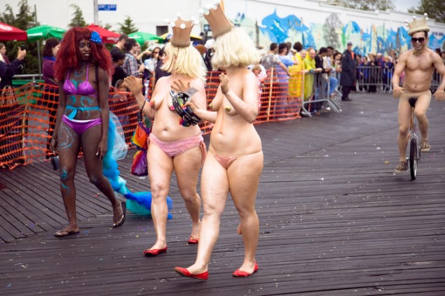 naked women at coney island mermaid parade