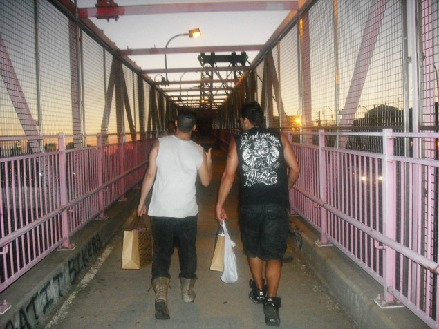 walkway on the wiliamsburg bridge