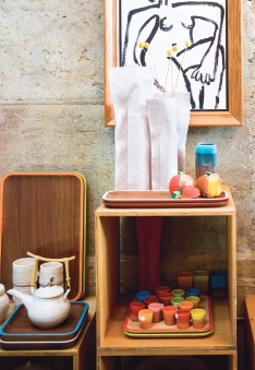 Ceramics by Steve Keister (colored pieces) and Jade Fazel (white); wood plates by David Rasmussen, and felt-sleeved vases by GGrippo.